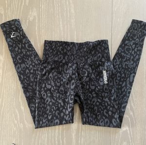 gymshark • adapt animal seamless leggings
